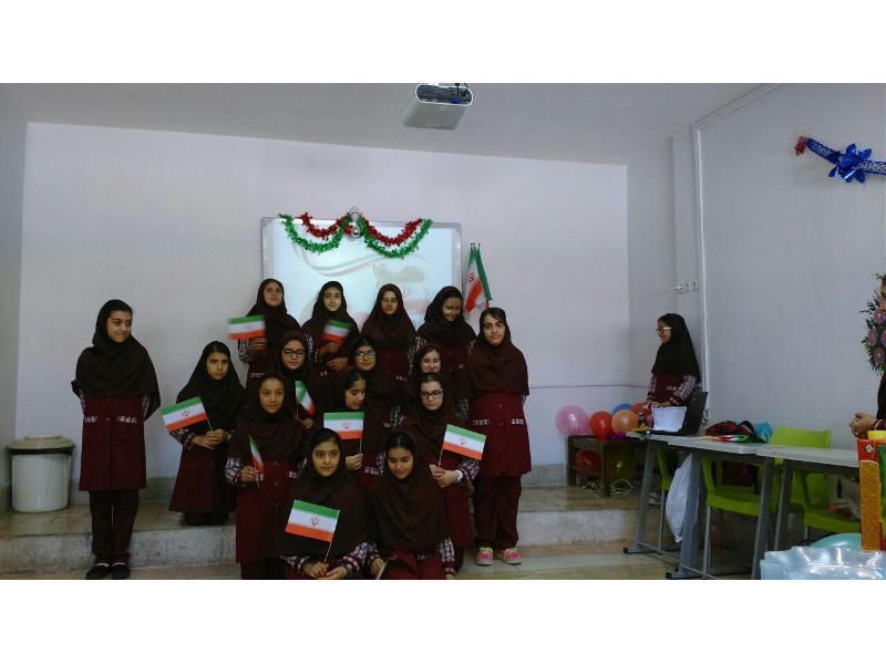 دوره اول - جشن دهه فجر دانش آموزان پایه ششم