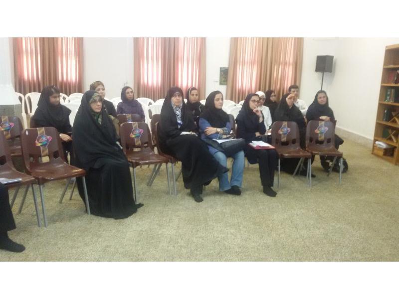 مراسم پایان سال تحصیلی 94-93- دوره دوم