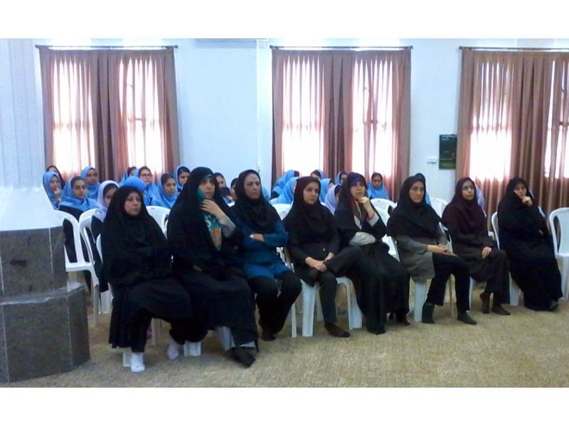 اهدای جوایز دانش آموزان برتر نوبت اول 2