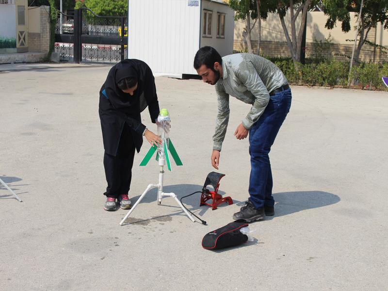 دوره اول - پرتاب راکت در اختتامیه جشن بازگشایی