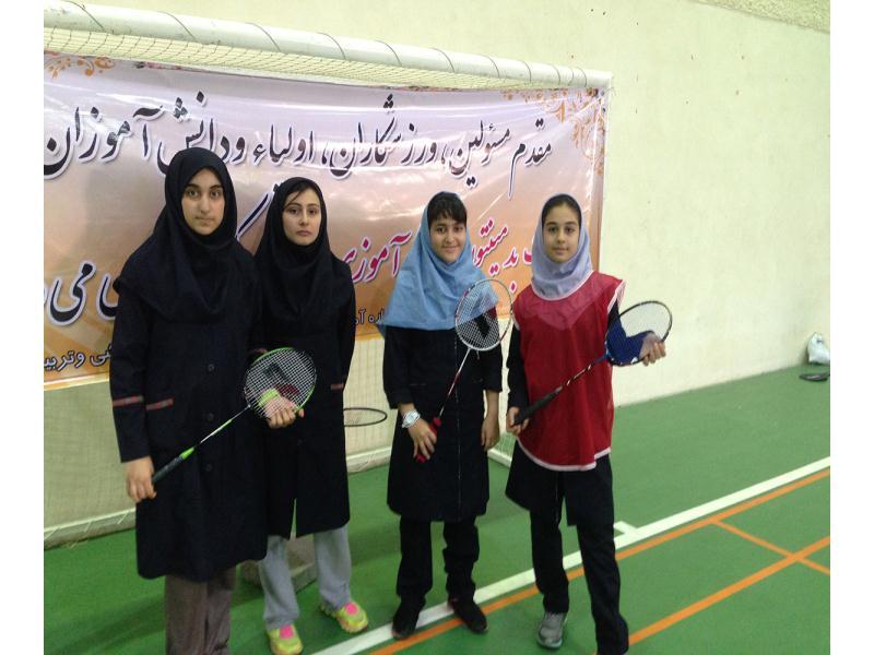 مسابقات ورزشی آموزشگاه های کیش 94-93